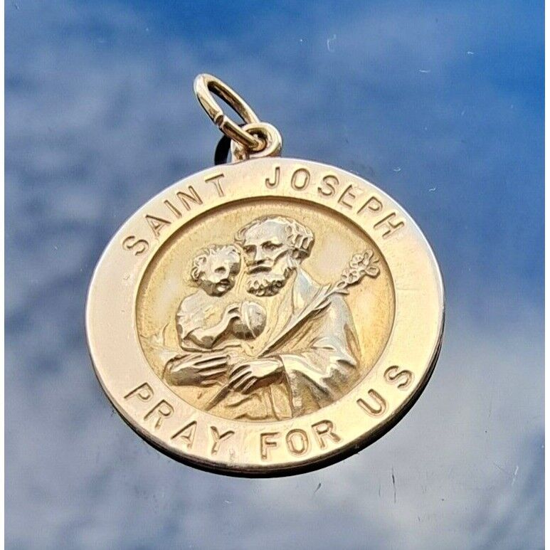 14K YELLOW GOLD SAINT JOSEPH RELIGIOUS CHARM PENDANT AT