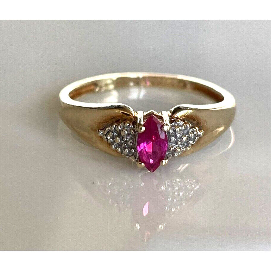 YELLOW GOLD  RUBY & DIAMOND RING SIZE 7 SKY