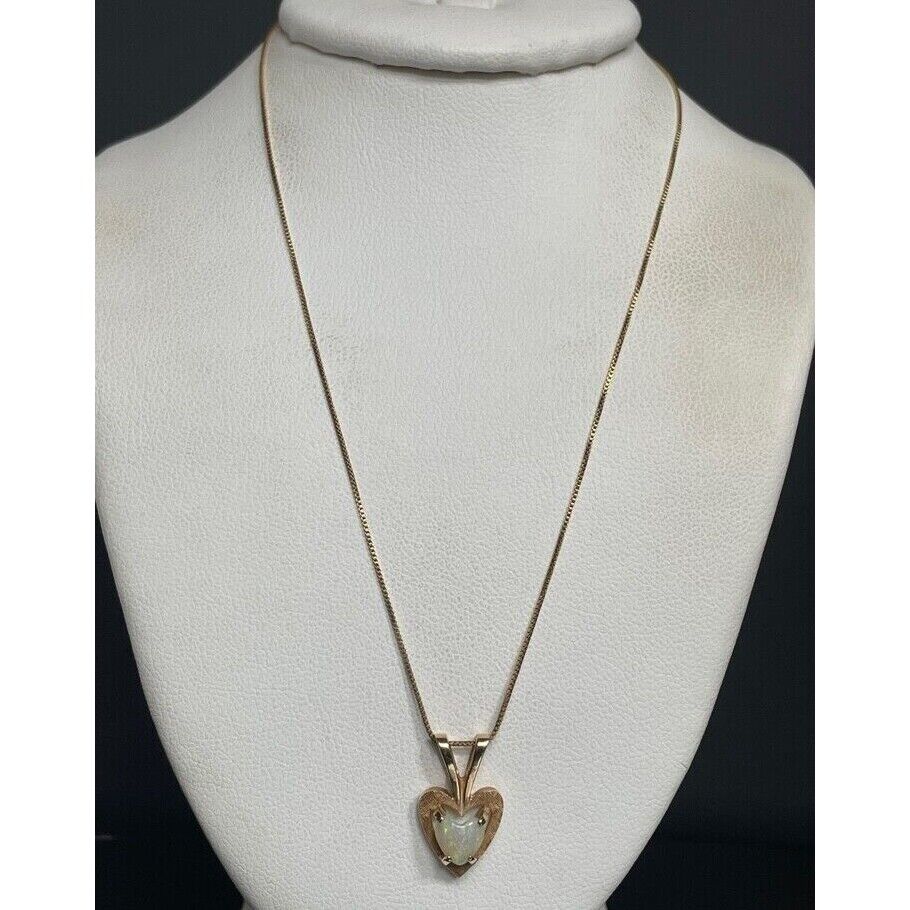 14K YELLOW GOLD AND OPAL HEART PENDANT NECKLACE SKY