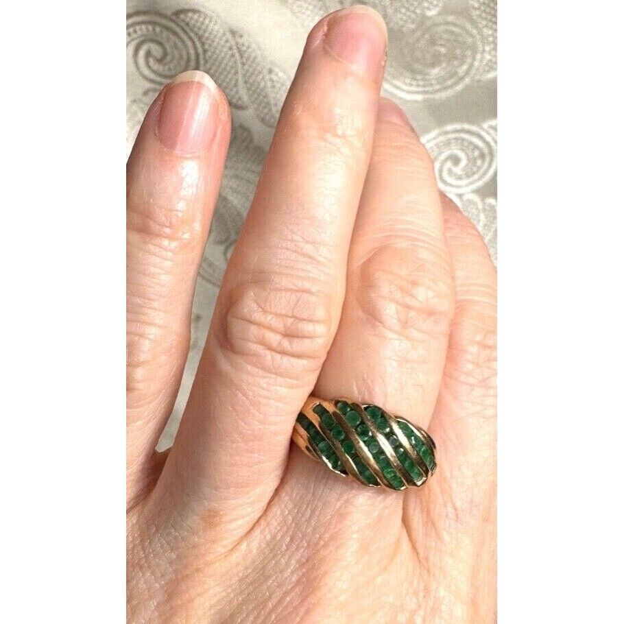 YELLOW GOLD AND EMERALD BAND RING SIZE 6.25 SKY