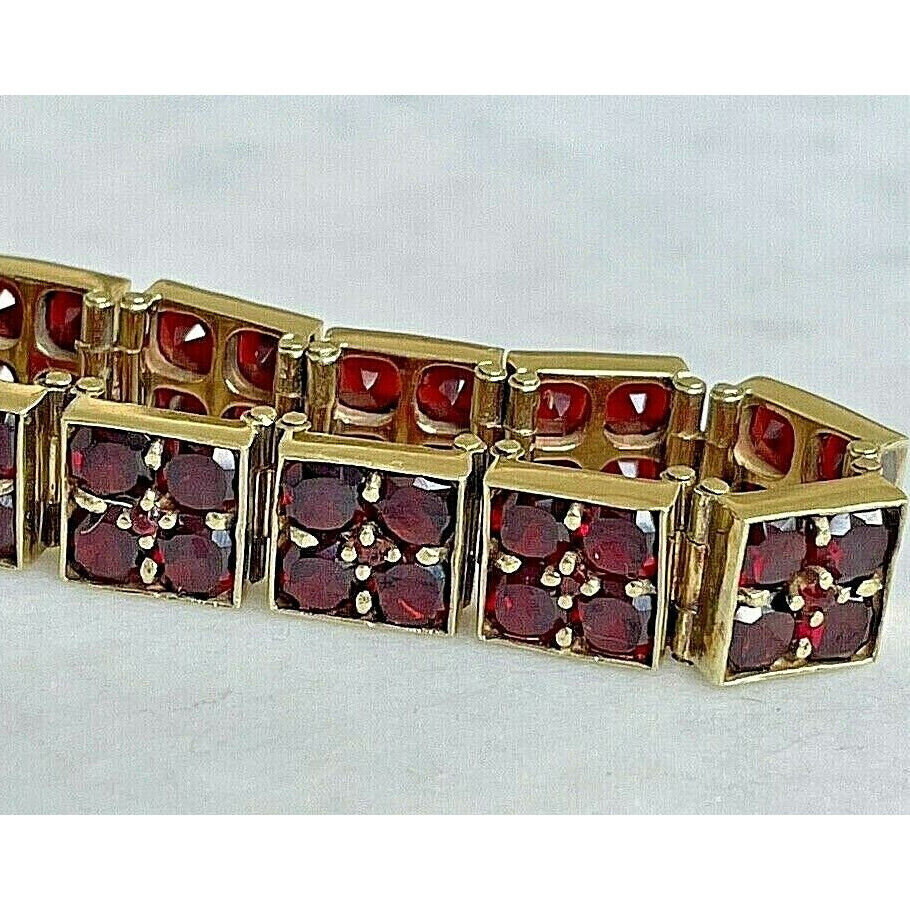 STUNNING 14K YELLOW GOLD GARNET BRACELET 25.8 GRAMS SKY