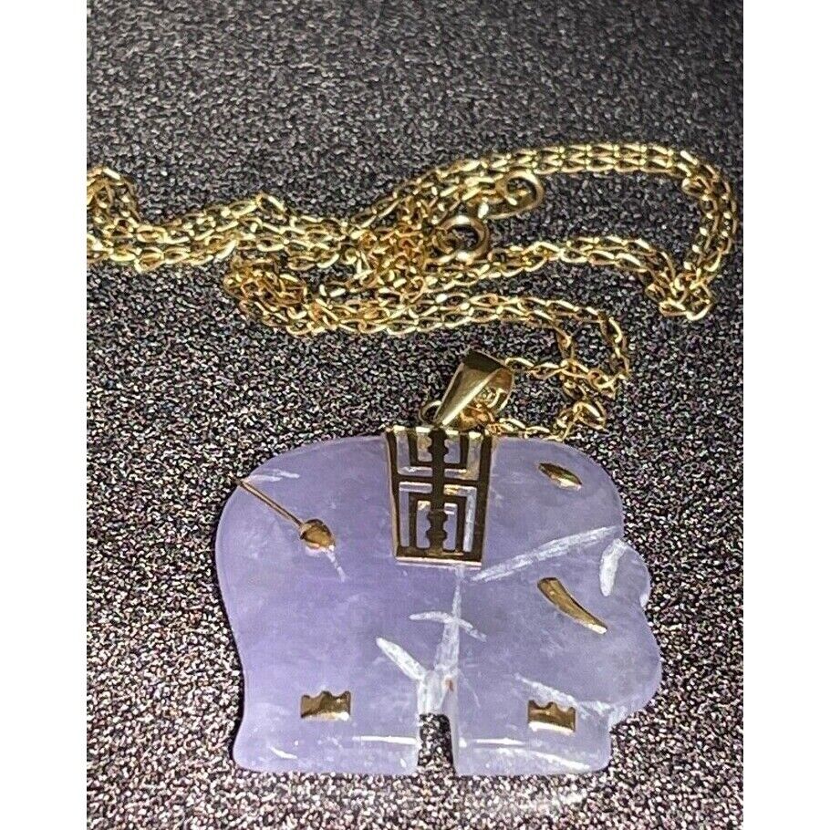 YELLOW GOLD LAVENDER CHALCEDONY ELEPHANT PENDANT  NECKLACE SKY