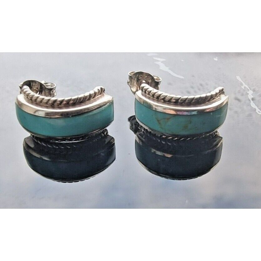 VINTAGE 925 STERLING SILVER NATURAL TURQUOISE STUD EARRINGS AT