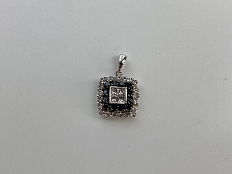 14K WHITE GOLD SAPPHIRES & DIAMONDS PENDANT