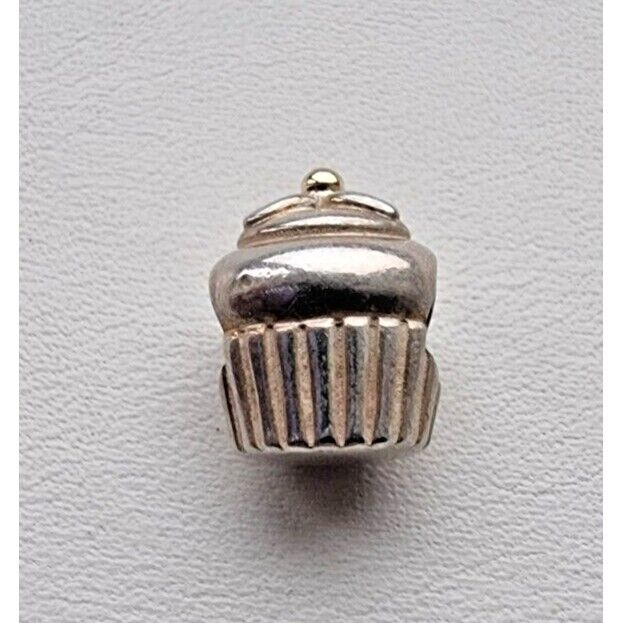 PANDORA AUTHENTIC RETIRED 925 STERLING SILVER CUPCAKE CHARM AT