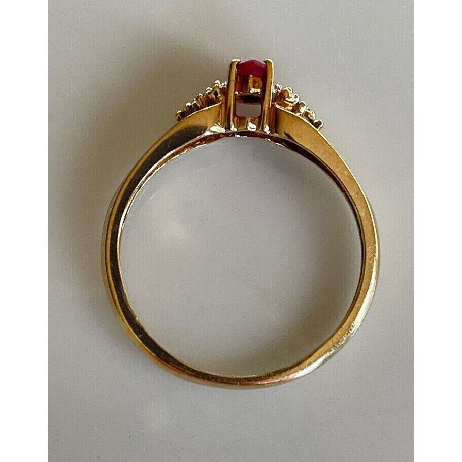 YELLOW GOLD  RUBY & DIAMOND RING SIZE 7 SKY