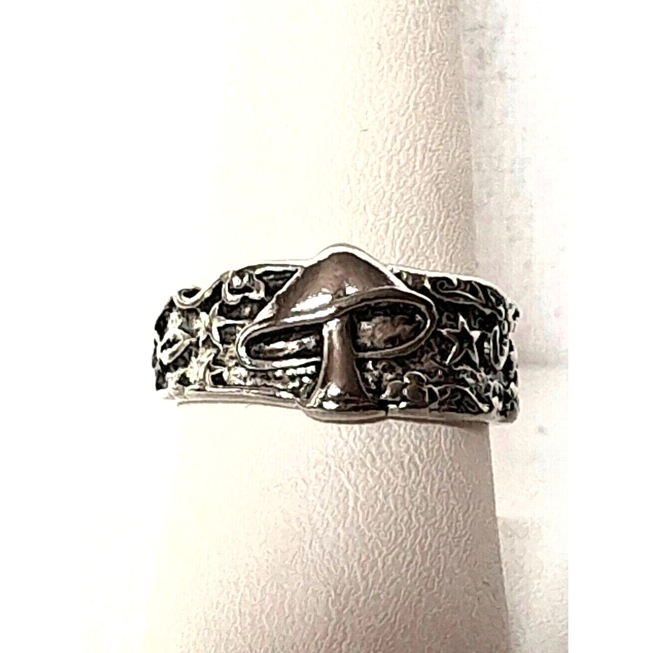 925 STERLING SILVER MUSHROOM RING SIZE 8.25 SKY