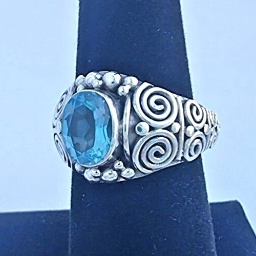 925 STERLING SILVER OVAL BLUE TOPAZ RING SIZE 7 AT