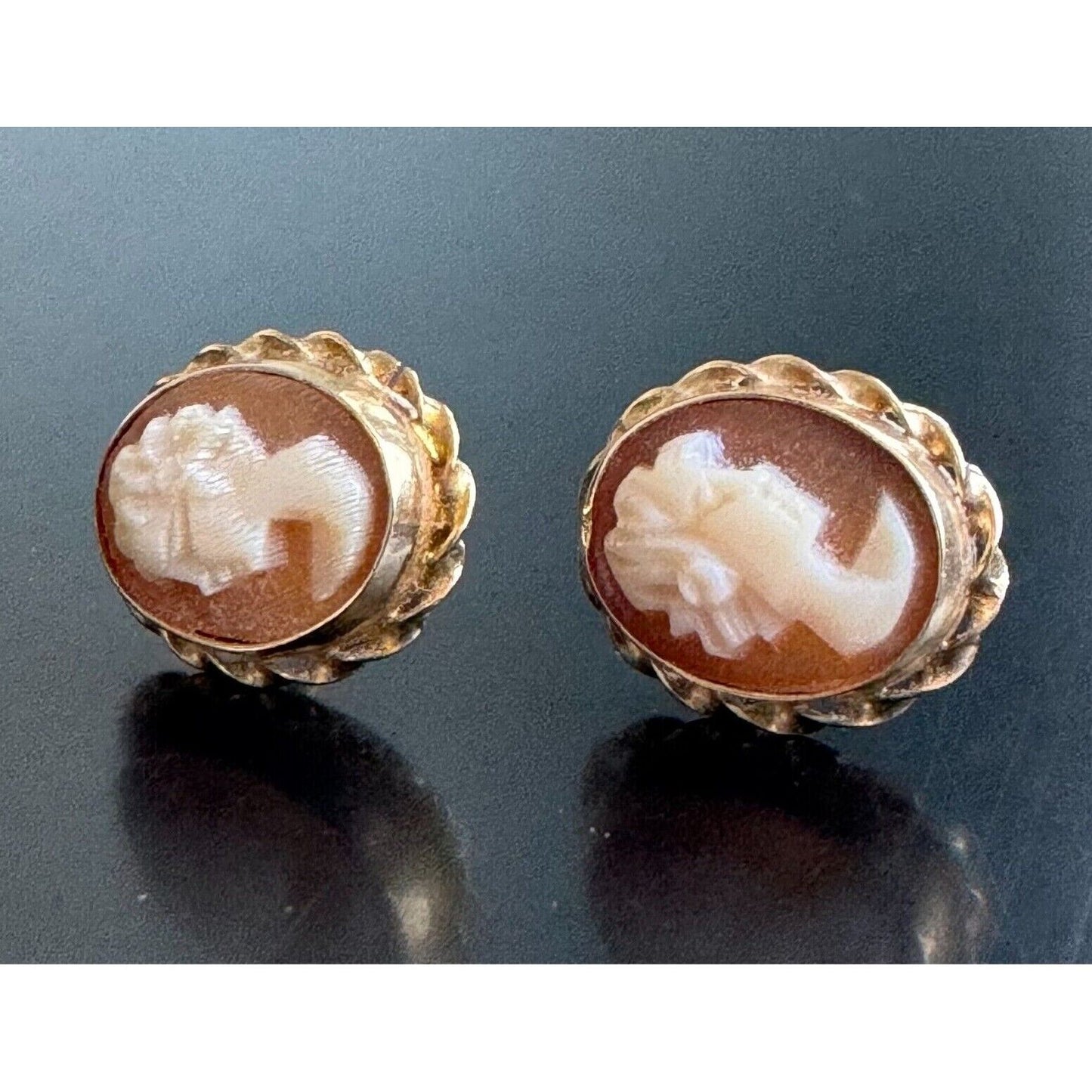 14K YELLOW GOLD SHELL CAMEO STUD EARRINGS SKY