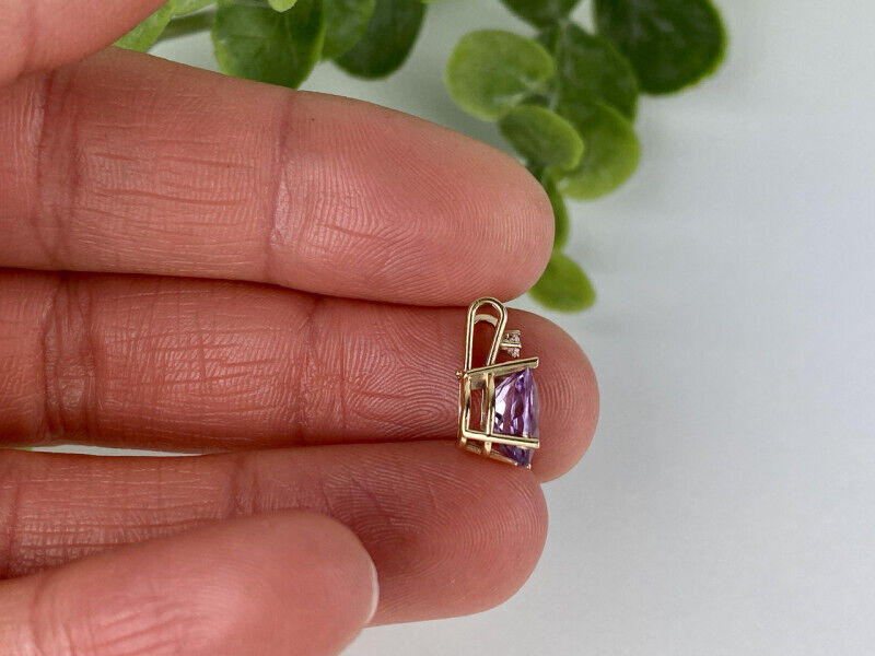 14K YELLOW GOLD AMETHYST & DIAMOND PENDANT