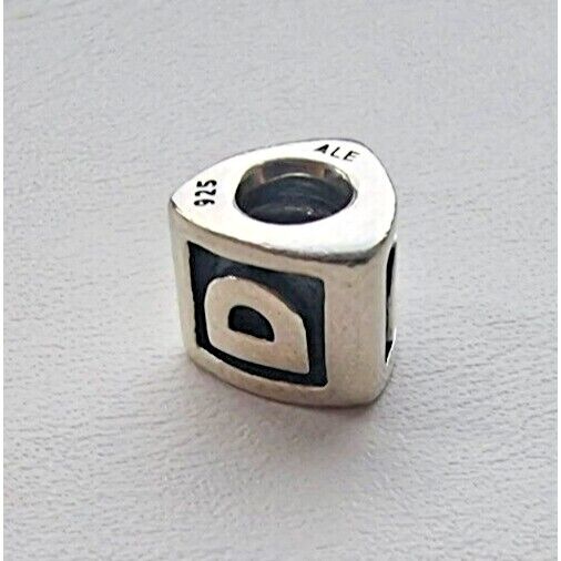 PANDORA AUTHENTIC LETTER D 925 STERLING SILVER RETIRED CHARM 790323D AT