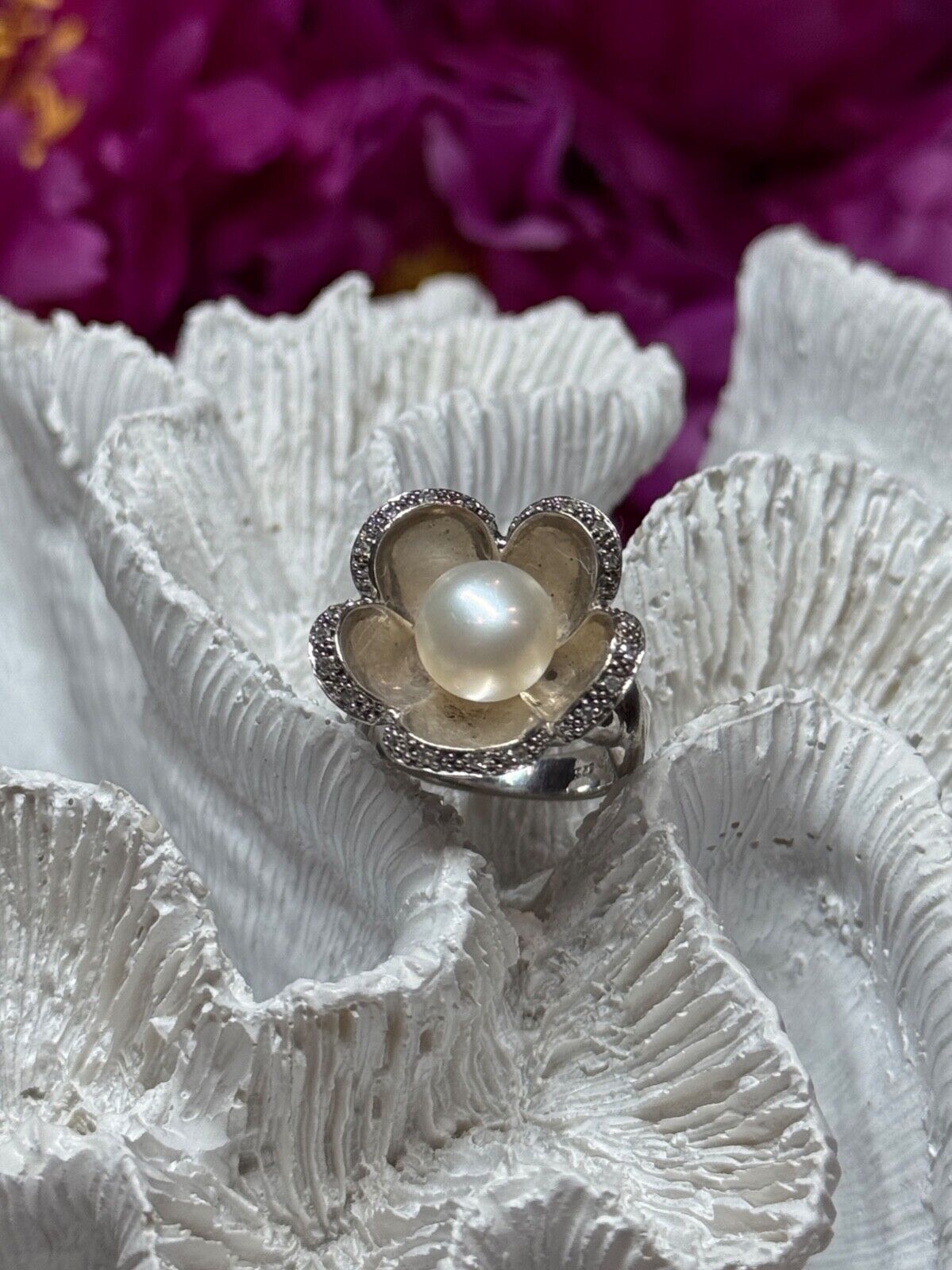 925 STERLING SILVER PEARL & WHITE SAPPHIRE FLOWER RING SIZE 5.5