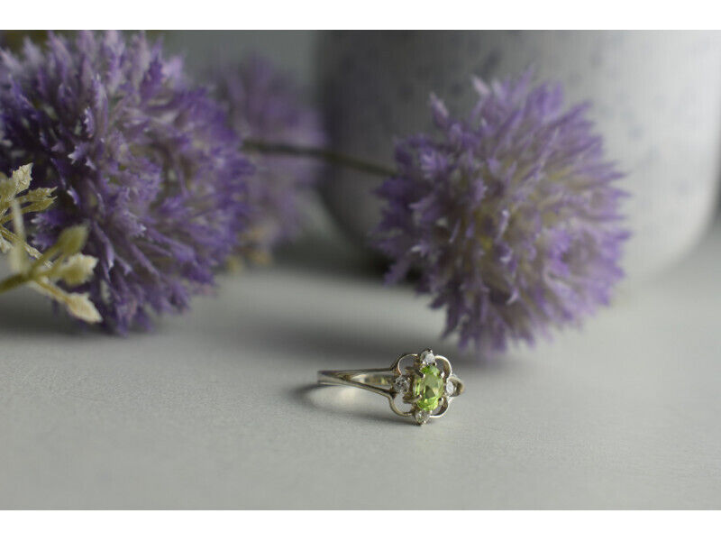 925 STERLING SILVER PERIDOT & CZ RING SIZE 7