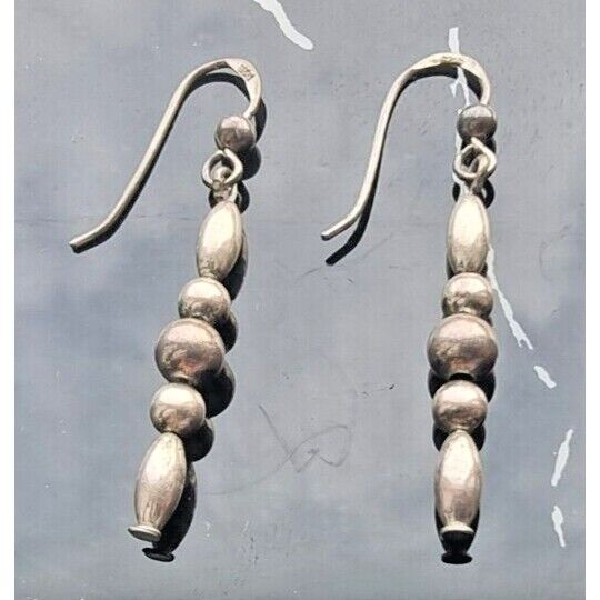 VINTAGE 925 STERLING SILVER HANDMADE NAVAJO BEAD EARRINGS AT