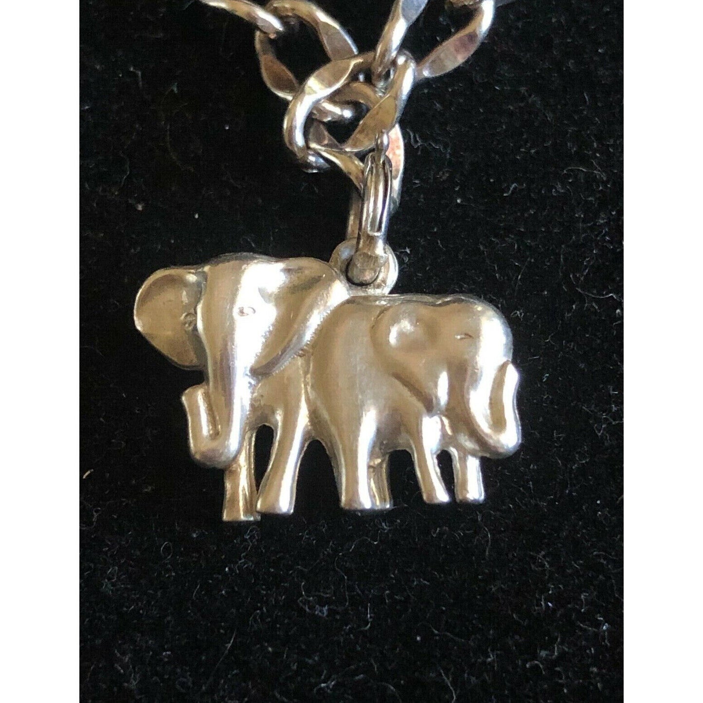 STERLING SILVER ELEPHANTS CHARM BRACELET. SKY