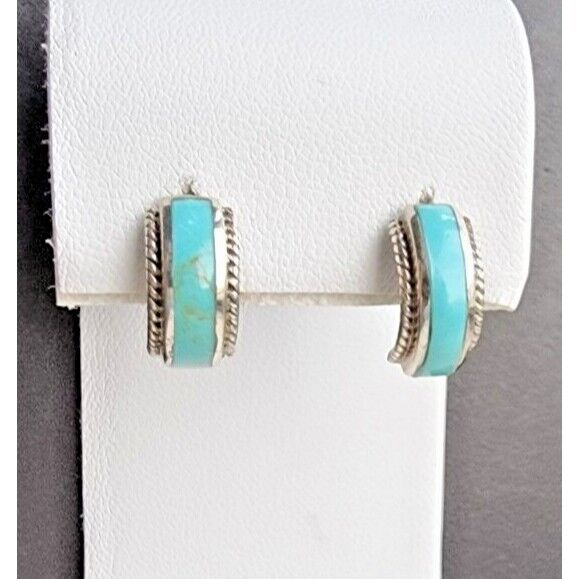 VINTAGE 925 STERLING SILVER NATURAL TURQUOISE STUD EARRINGS AT