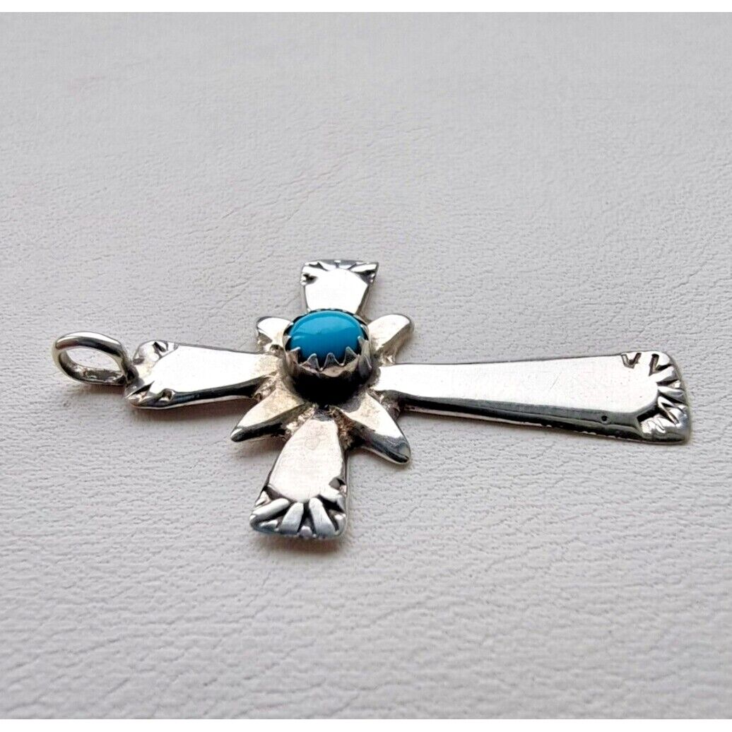 925 STERLING SILVER NATIVE AMERICAN TURQUOISE CROSS PENDANT AT