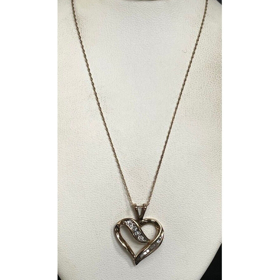 YELLOW GOLD DIAMOND & COLORLESS SAPPHIRE HEART PENDANT NECKLACE SKY