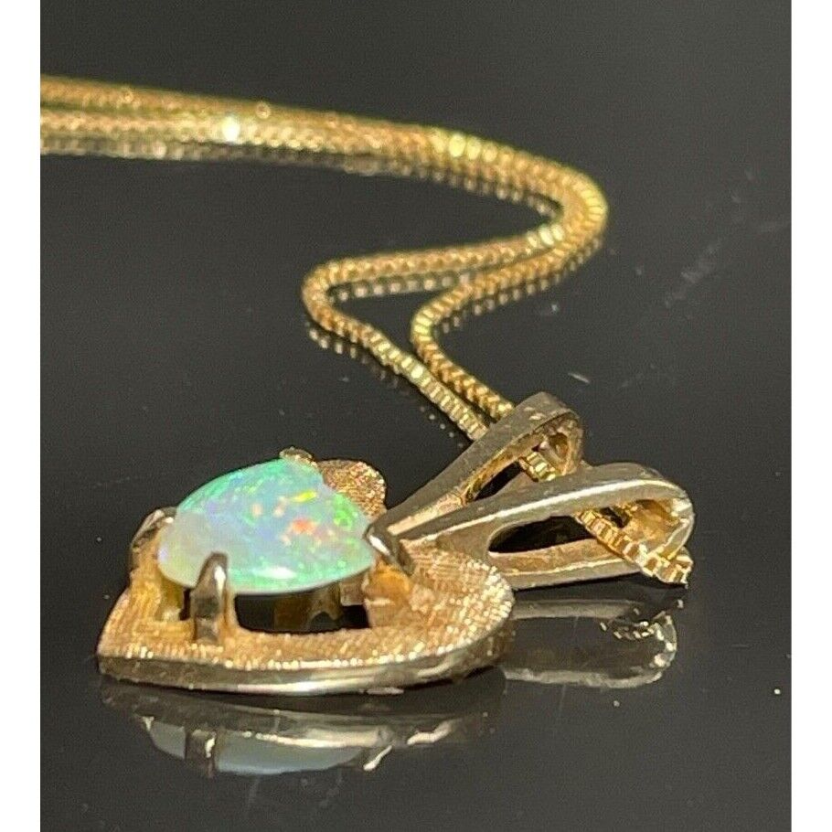 14K YELLOW GOLD AND OPAL HEART PENDANT NECKLACE SKY