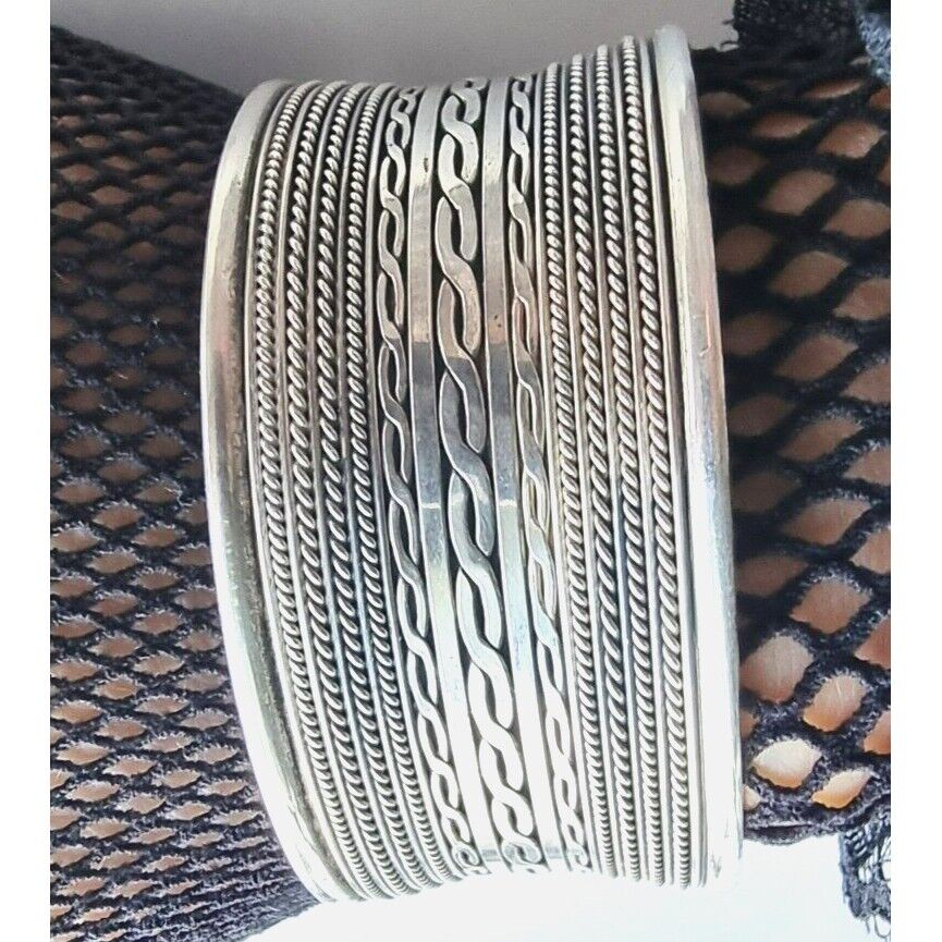 925 STERLING SILVER BEAUTIFUL  1.25 INCH WIDE CUFF BRACELET AT