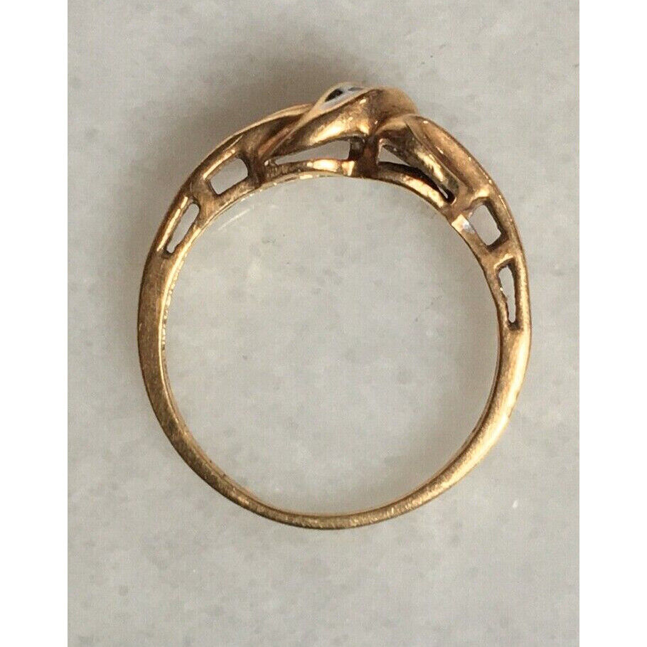 YELLOW GOLD & DIAMOND BOW RING SIZE 4.5 SKY