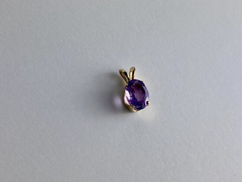 14K YELLOW GOLD AMETHYST PENDANT