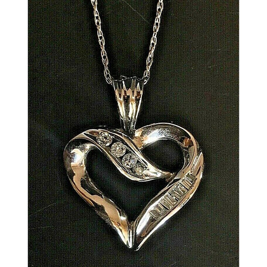 WHITE GOLD 0.25 CT DIAMOND HEART NECKLACE SKY