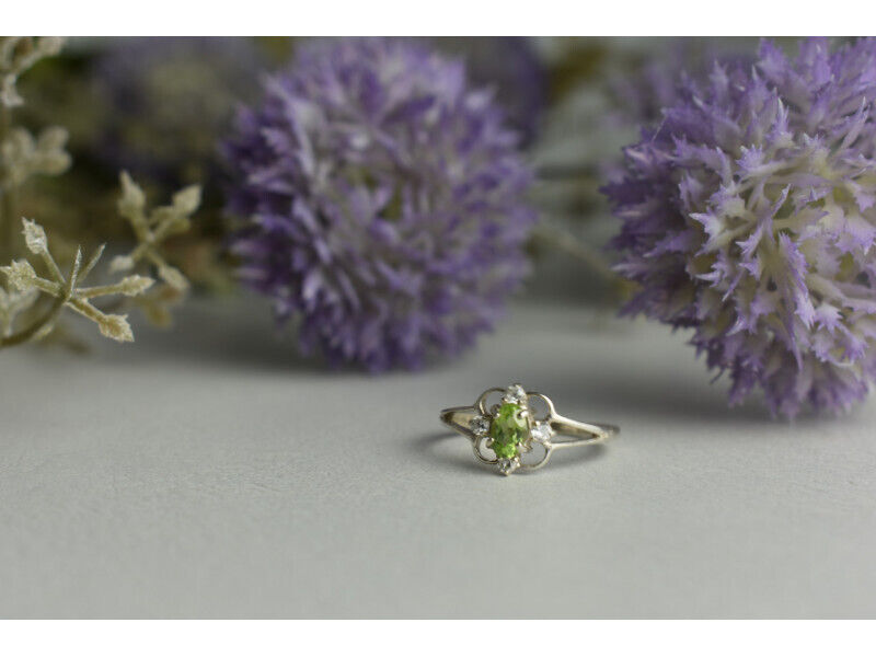 925 STERLING SILVER PERIDOT & CZ RING SIZE 7