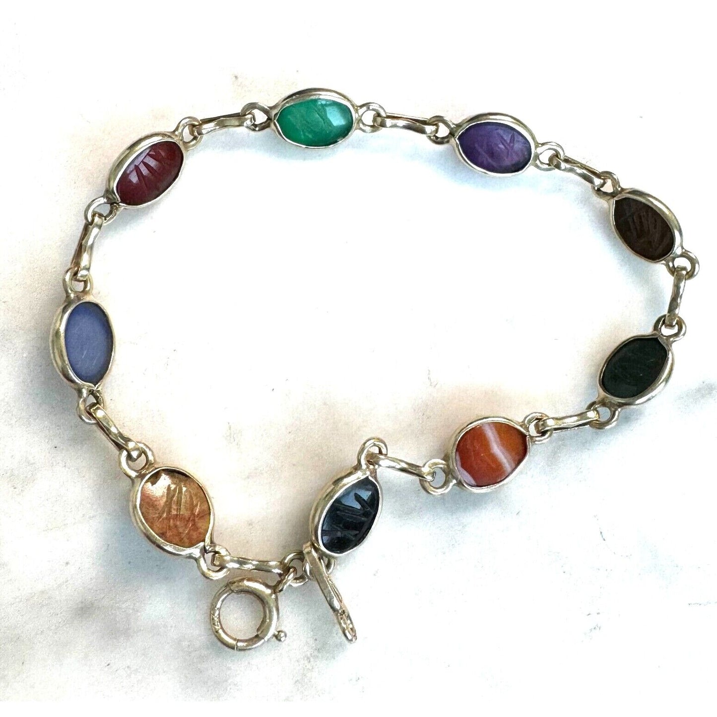 14K YELLOW GOLD AND CARVED GEMSTONE SCARABS BRACELET SKY