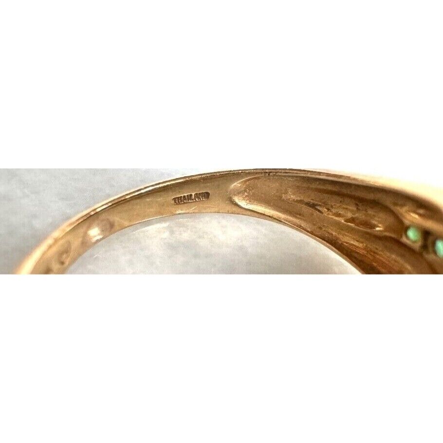 YELLOW GOLD AND EMERALD BAND RING SIZE 6.25 SKY