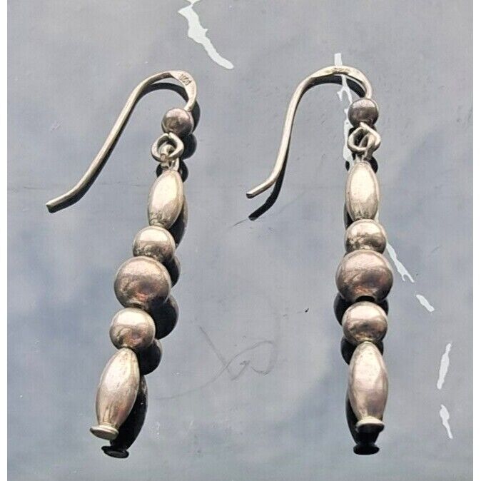 VINTAGE 925 STERLING SILVER HANDMADE NAVAJO BEAD EARRINGS AT