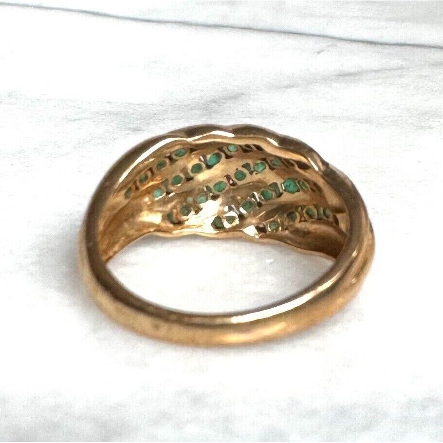 YELLOW GOLD AND EMERALD BAND RING SIZE 6.25 SKY