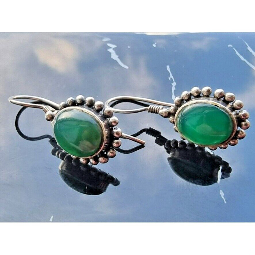 SOUTHWEST STYLE 925 STERLING SILVER  OVAL 11x8 mm. GREEN JADE EARRINGS AT