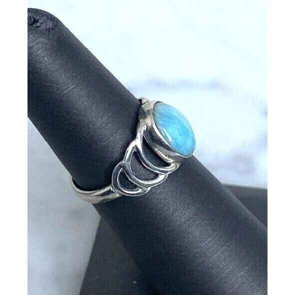 925 STERLING SILVER AND LARIMAR RING SIZE 5.75 SKY