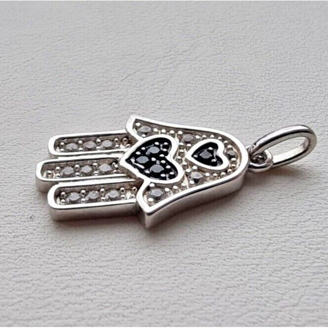 YGI 925 STERLING SILVER HAMSA BLACK ONYX HEARTS PENDANT AT