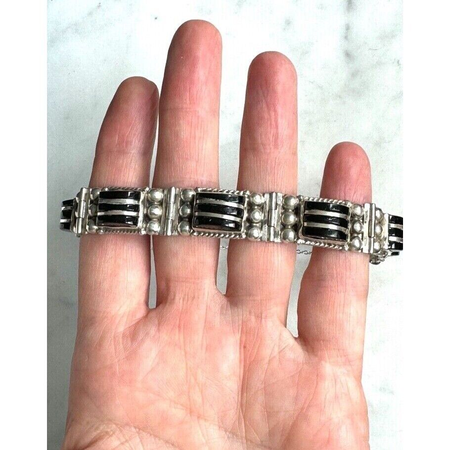 DIAZ SANTOYO 925 STERLING SILVER AND ONYX BRACELET SKY