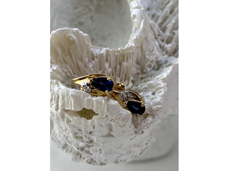 14K YELLOW GOLD SAPPHIRE & DIAMONDS EARRINGS