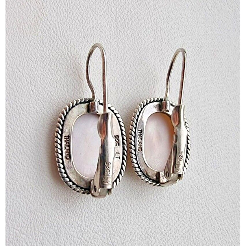 GORGEOUS VINTAGE 925 STERLING SILVER  16x12 mm. MOTHER OF PEARL EARRINGS AT