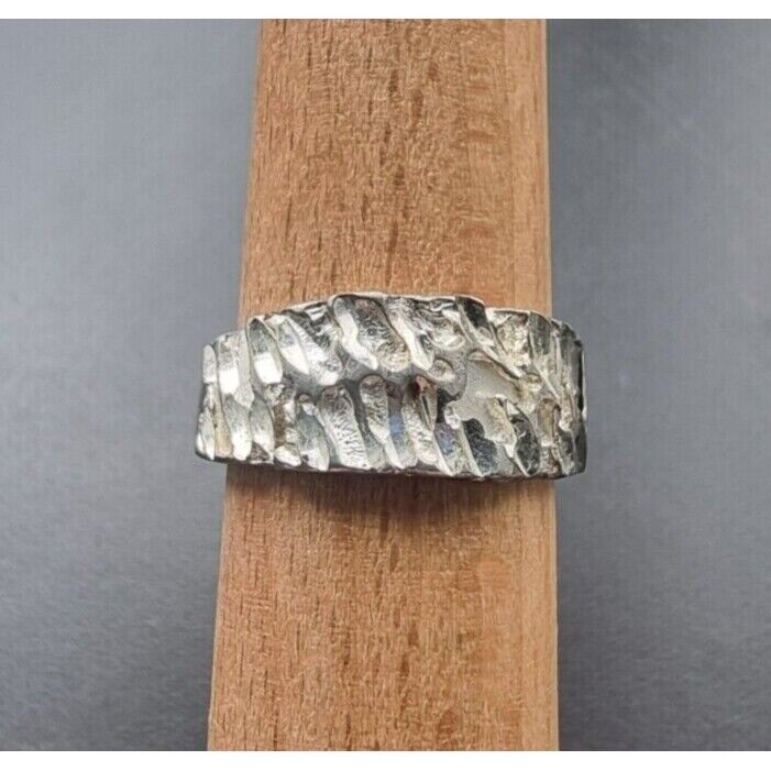 925 STERLING SILVER NUGGET STYLE RING SIZE 8.25 AT