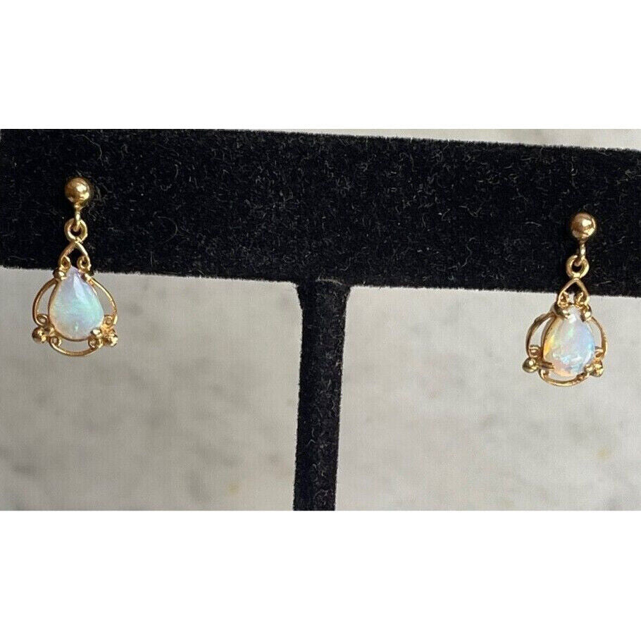 14K YELLOW  GOLD OPAL EARRINGS SKY