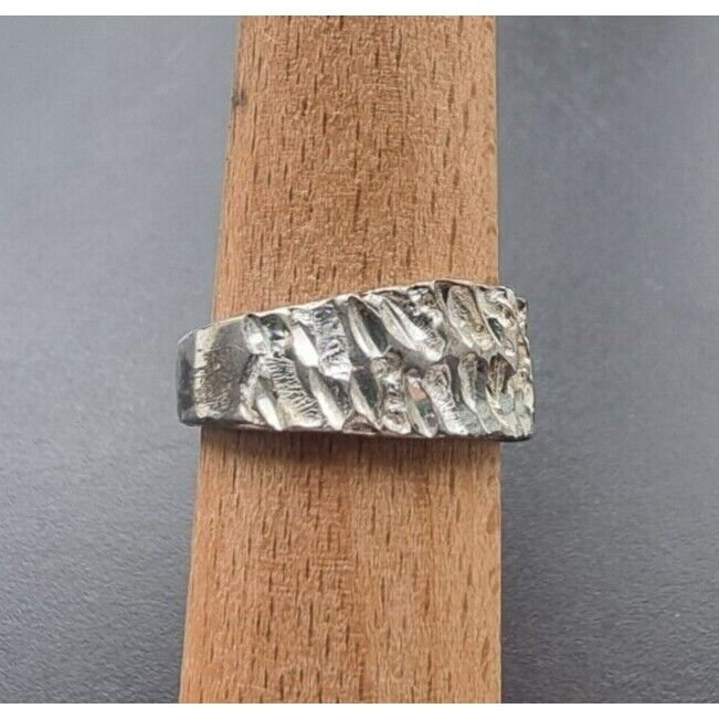 925 STERLING SILVER NUGGET STYLE RING SIZE 8.25 AT