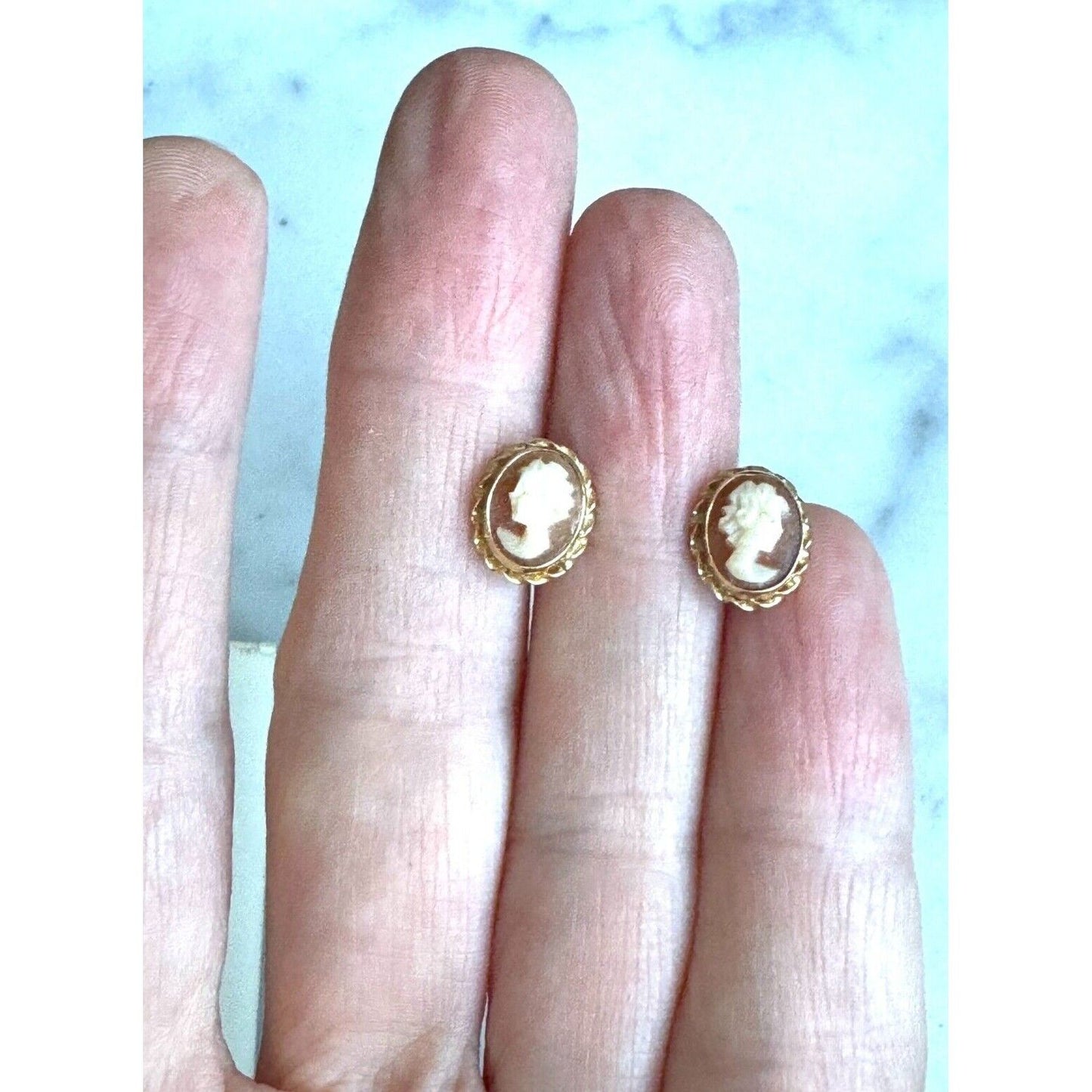 14K YELLOW GOLD SHELL CAMEO STUD EARRINGS SKY