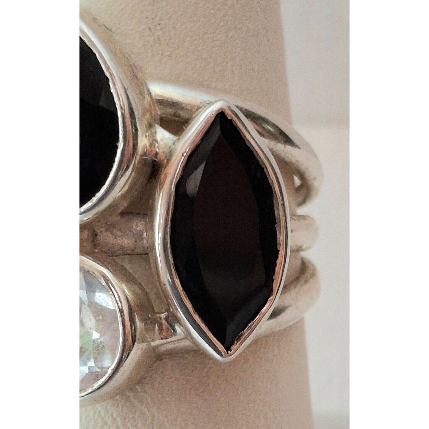 925 STERLING SILVER NEAR COLORLESS AQUAMARINE AND BLACK TOURMALINE RING SIZE SKY