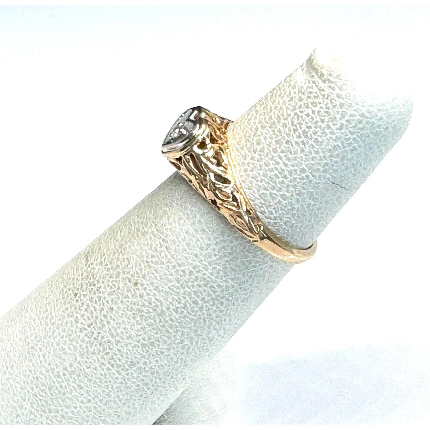 YELLOW GOLD AND DIAMOND PIESR SHANK HEART RING SIZE 3.75 SKY