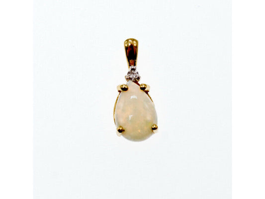 10K YELLOW GOLD OPAL & DIAMOND PENDANT