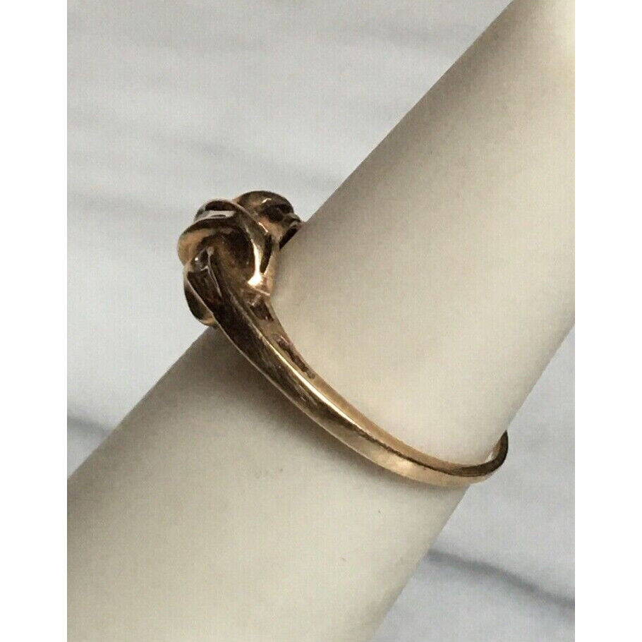 YELLOW GOLD & DIAMOND BOW RING SIZE 4.5 SKY