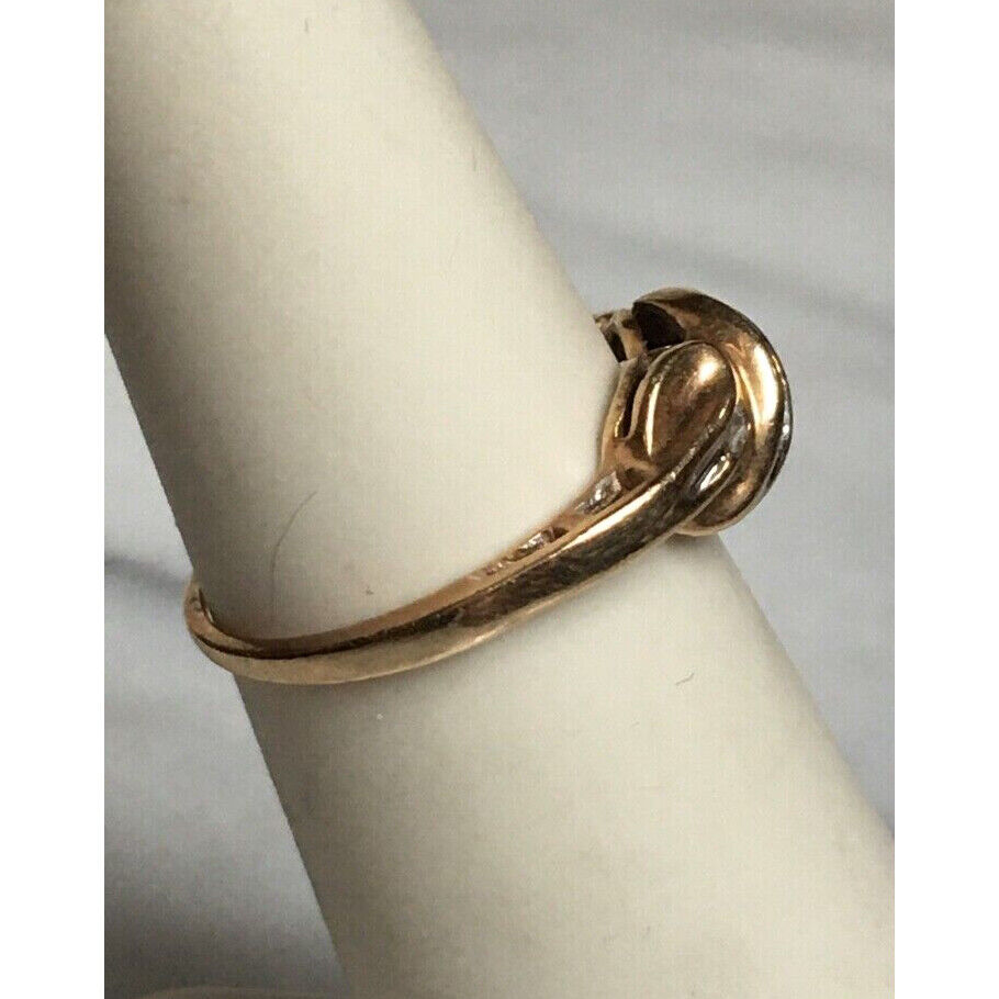 YELLOW GOLD & DIAMOND BOW RING SIZE 4.5 SKY