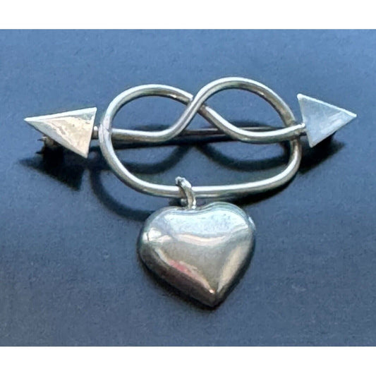 925 STERLING SILVER ARROWS WITH HEART CHARM  BROOCH SKY