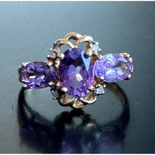 YELLOW GOLD AMETHYST AND DIAMOND RING SIZE 6 SKY