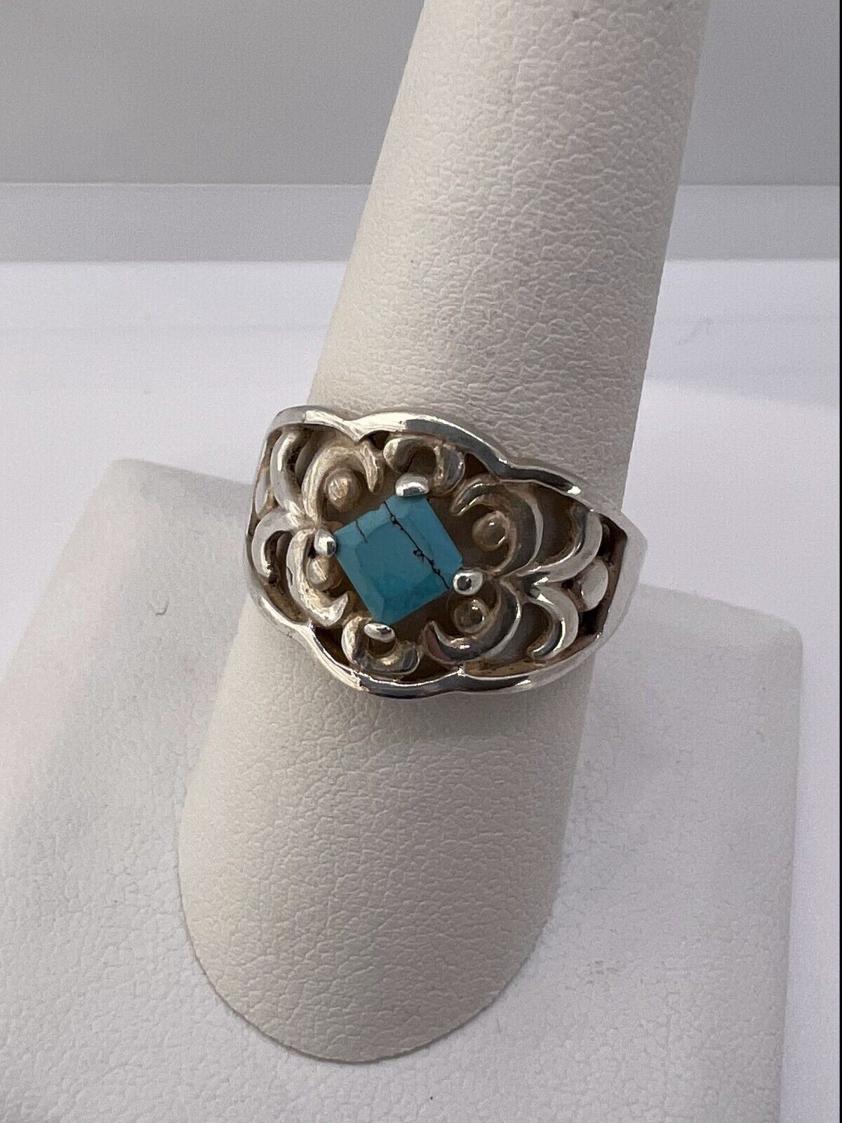 925 STERLING SILVER TURQUOISE RING SIZE 8.5